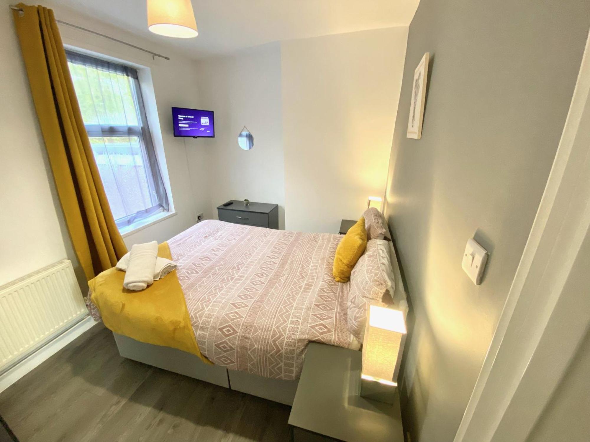 Emerald Living, 4 Bedrooms In The Heart Of Swansea! Сasa de vacaciones Swansea