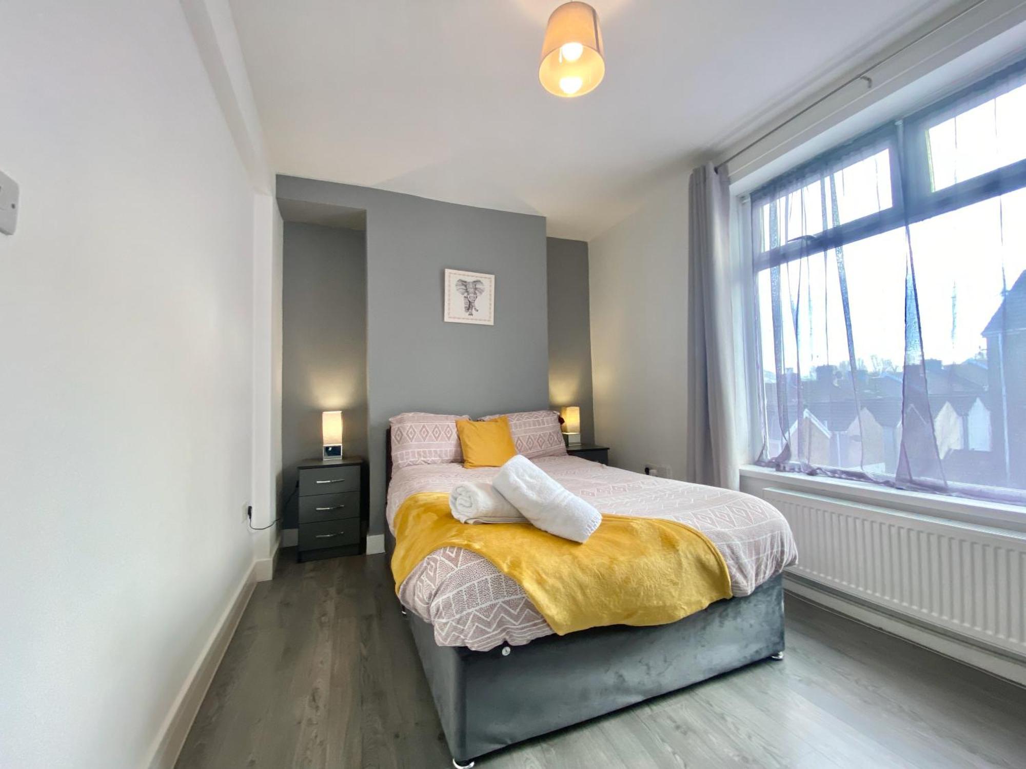 Holiday home Emerald Living, 4 Bedrooms In The Heart Of Swansea! Swansea